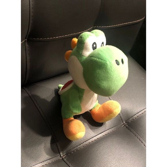 Super Mario Bros Yoshi Plushie Mario 5" - Picture 3 of 9